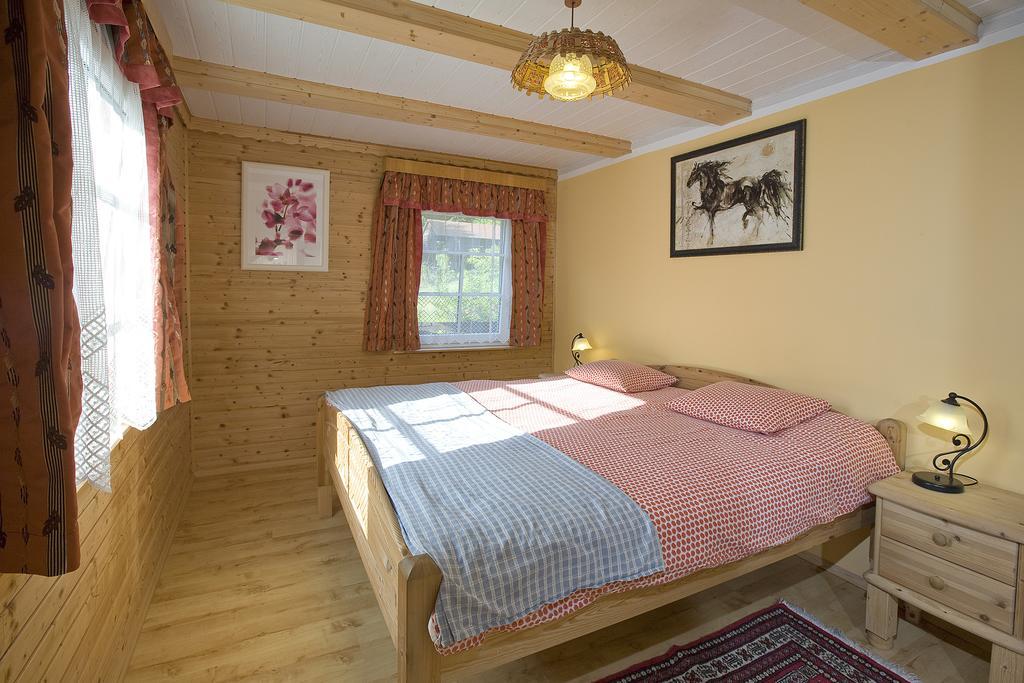 Das Altsteirische Landhaus - La Maison De Pronegg - Feriendomizil Im Biosphaerenpark Wienerwald Pressbaum Стая снимка